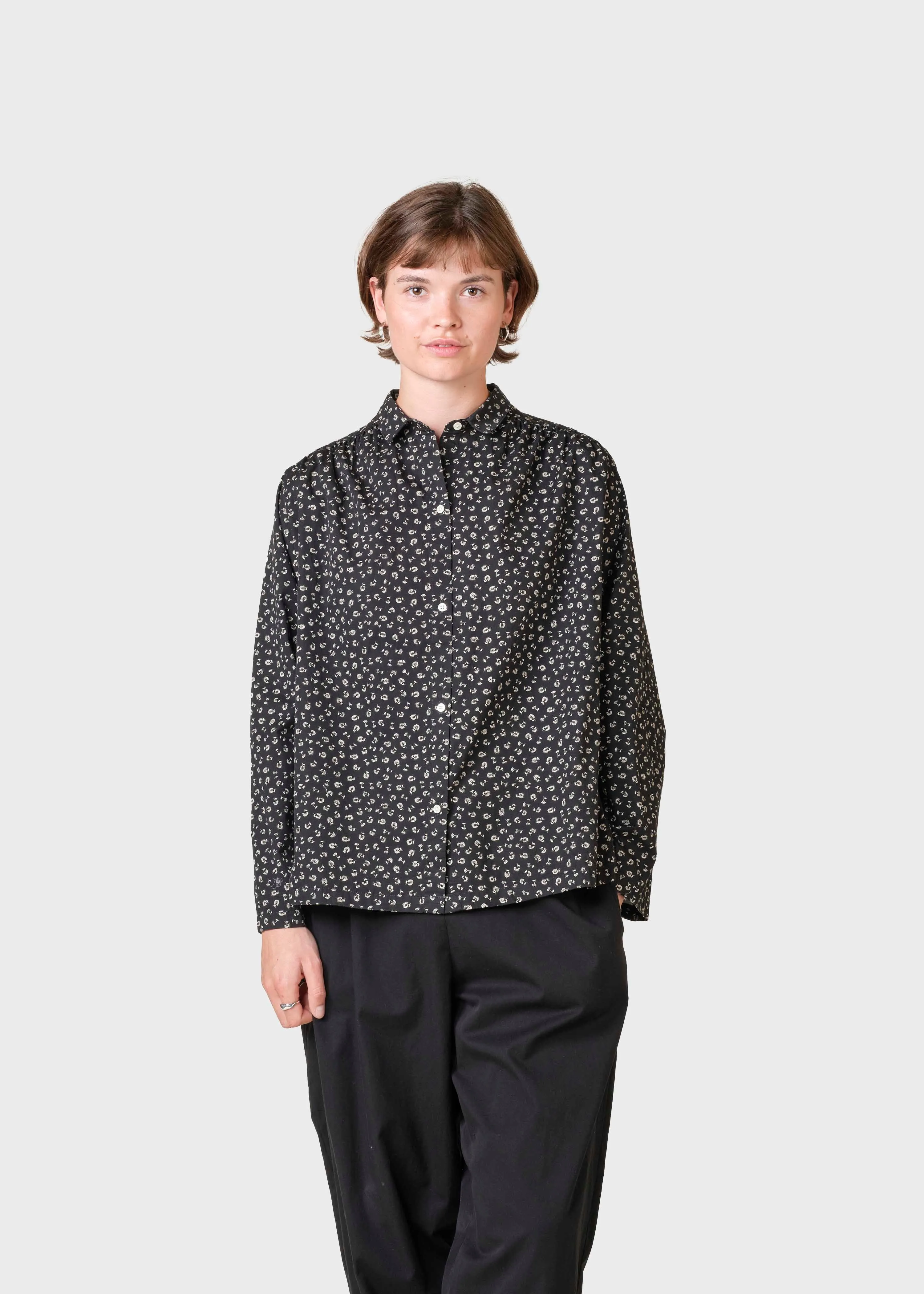 Gitte shirt - Black/pastel sand