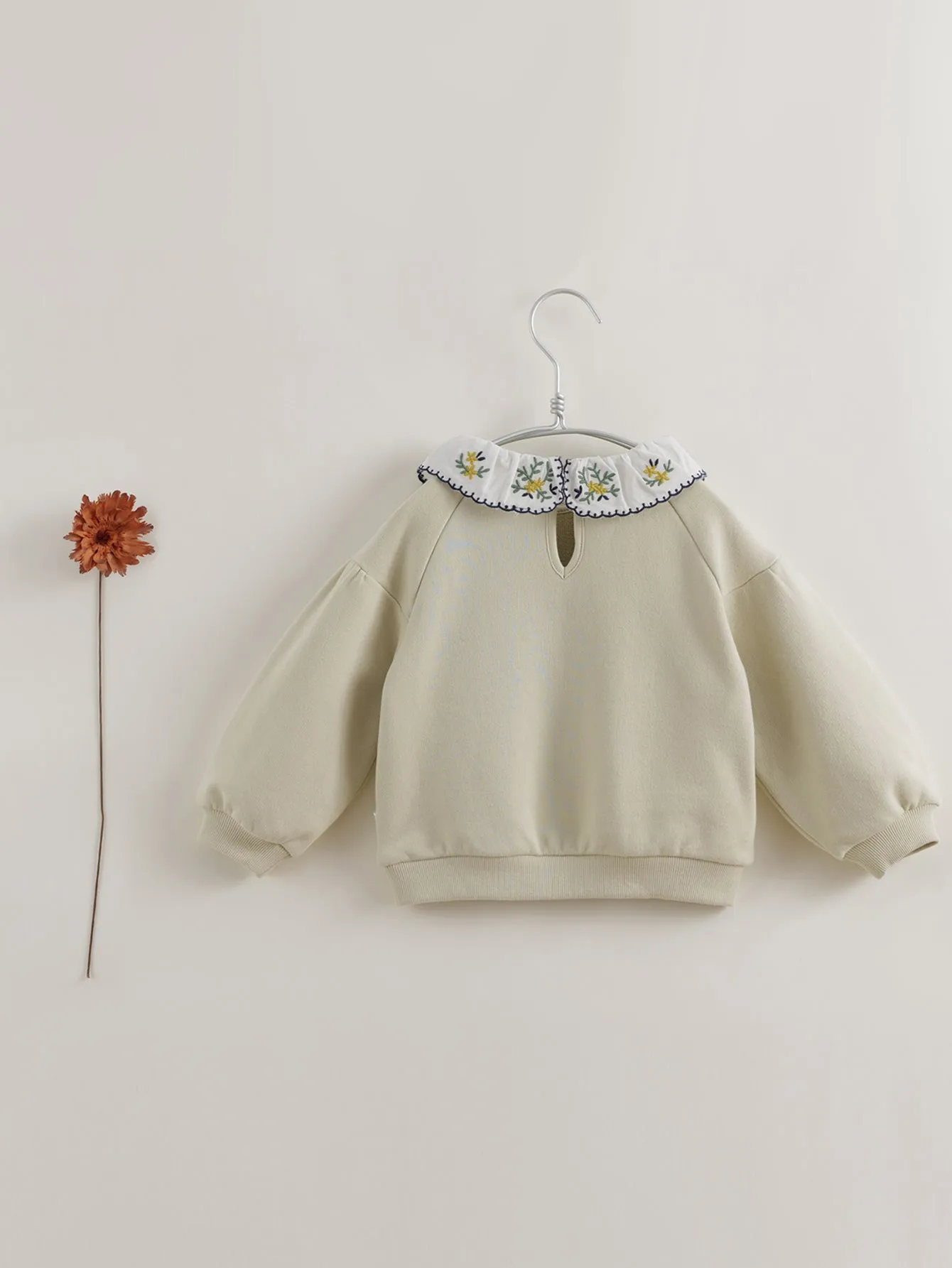MARC & JANIE Girls Embroidered Lace Collar Sweatshirt 221103