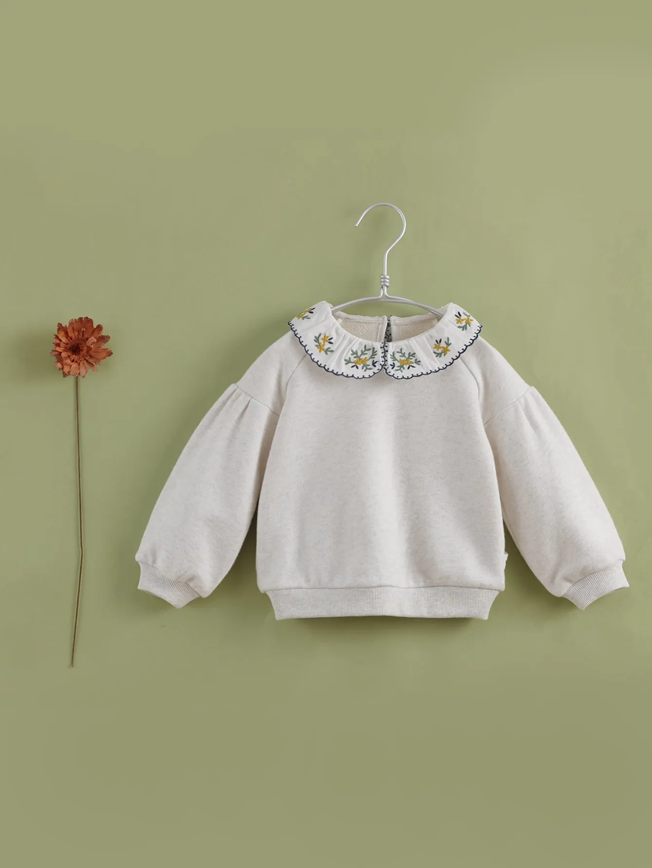 MARC & JANIE Girls Embroidered Lace Collar Sweatshirt 221103